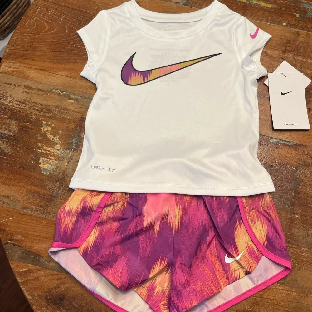 NWT Nike Toddler Girls 2 Piece Shorts Set